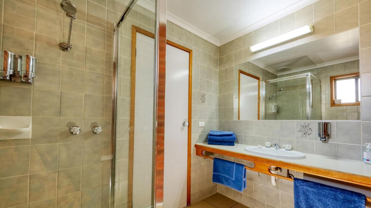 Tooleybuc Club Motor Inn Eksteriør billede