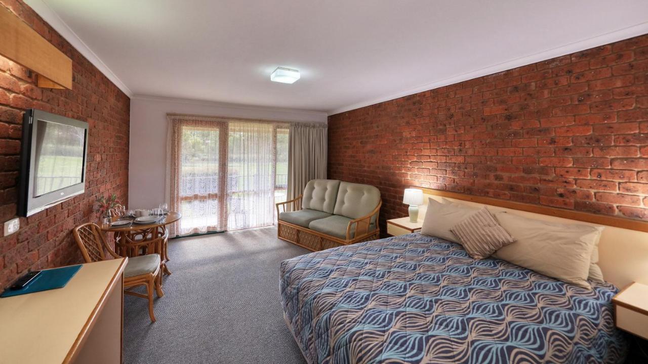 Tooleybuc Club Motor Inn Eksteriør billede